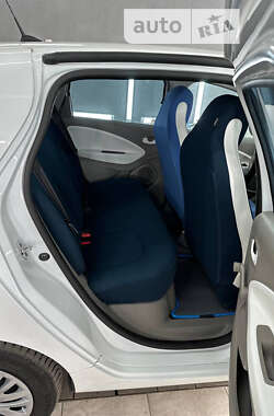 Хэтчбек Renault Zoe 2013 в Запорожье