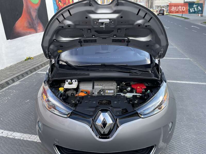 Хетчбек Renault Zoe 2015 в Львові
