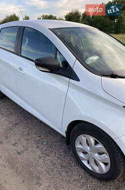 Хэтчбек Renault Zoe 2017 в 
