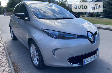 Хэтчбек Renault Zoe 2014 в 