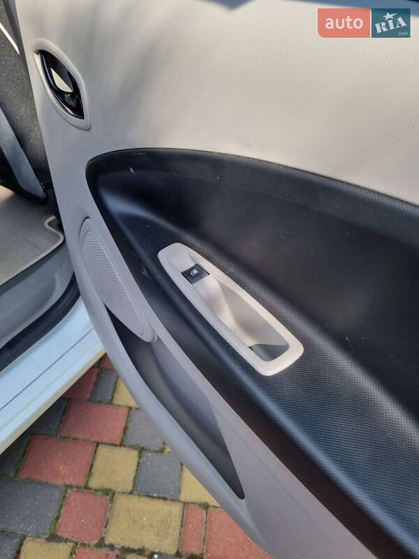 Хэтчбек Renault Zoe 2013 в Ровно