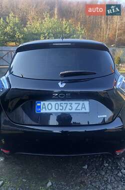 Хэтчбек Renault Zoe 2017 в 