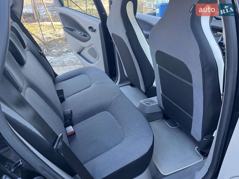 Хетчбек Renault Zoe 2016 в Львові фото 20 Хетчбек Renault Zoe 2016 в Львові
