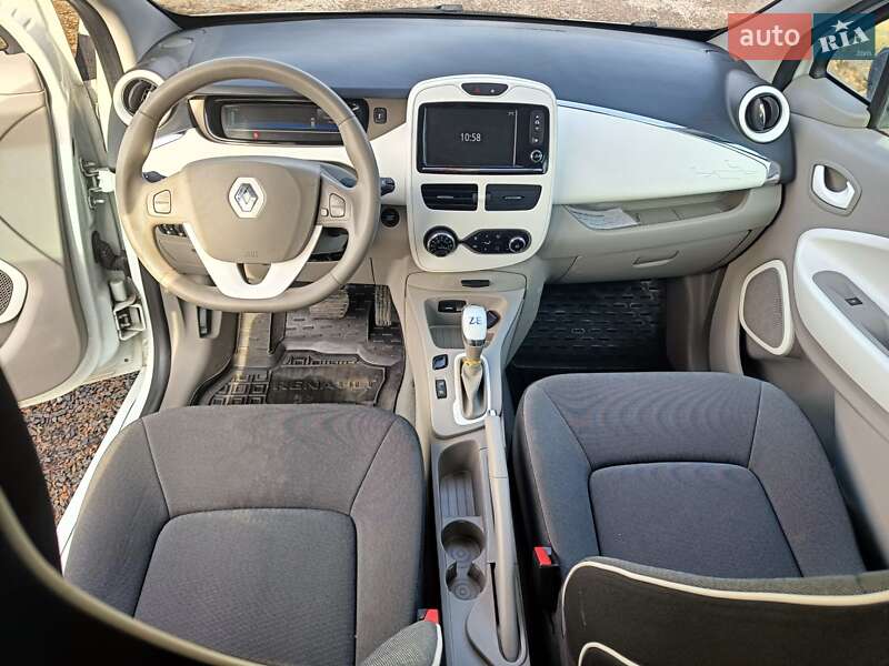Хэтчбек Renault Zoe 2015 в Макарове