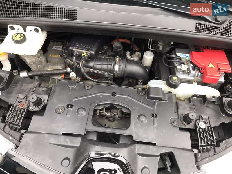 Хэтчбек Renault Zoe 2018 в Тернополе