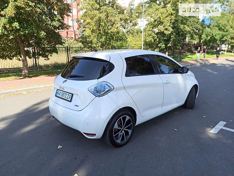 Хэтчбек Renault Zoe 2017 в Киеве