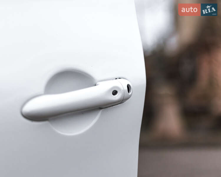 Хетчбек Renault Zoe 2013 в Луцьку