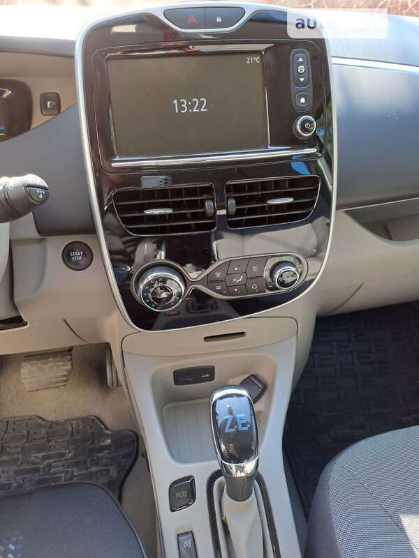 Хетчбек Renault Zoe 2015 в Кременчуці фото 6 Хетчбек Renault Zoe 2015 в Кременчуці