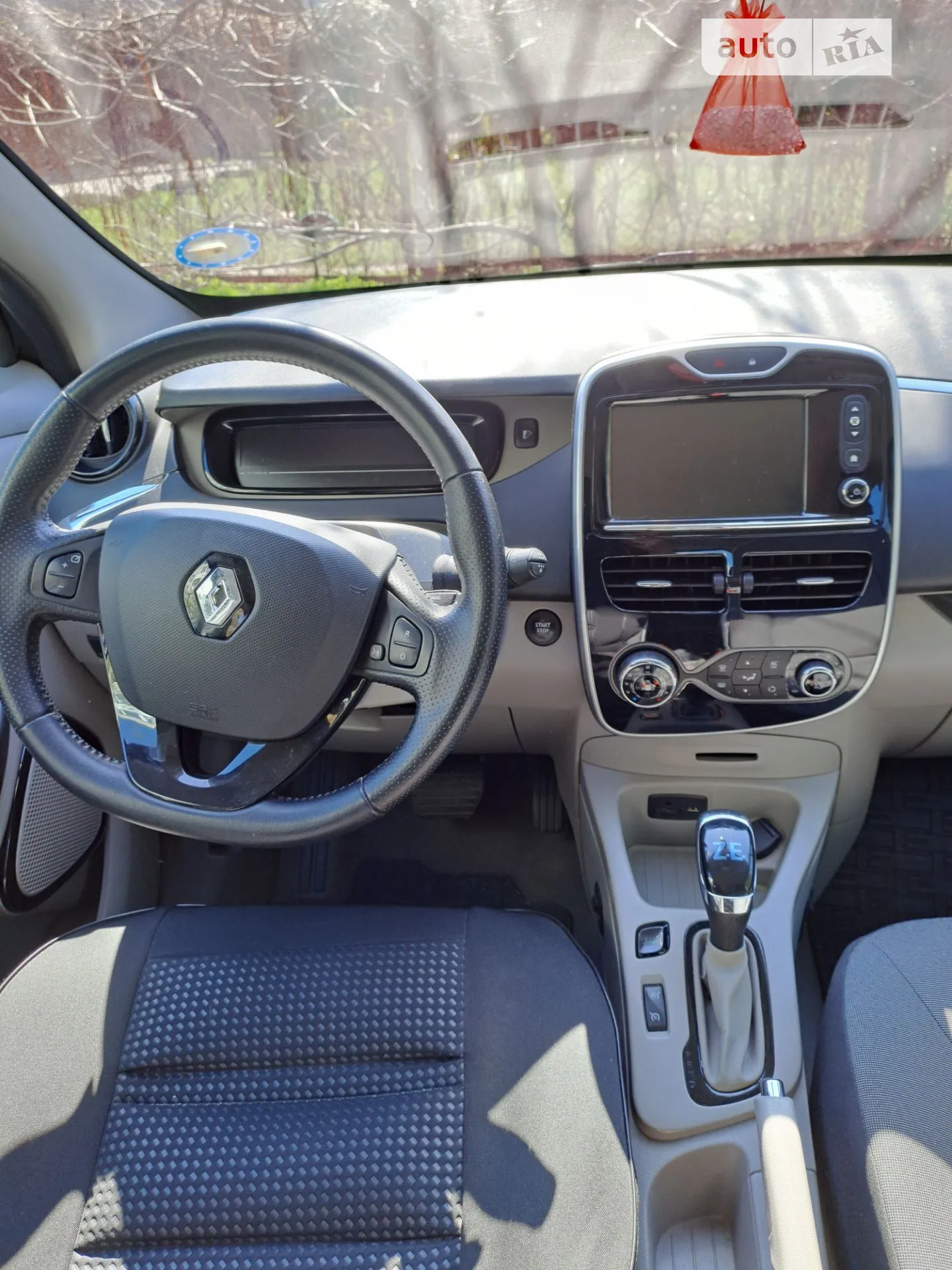 2015 Renault ZOE - мініатюра 7