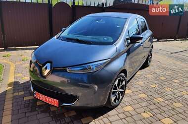 Хэтчбек Renault Zoe 2017 в 