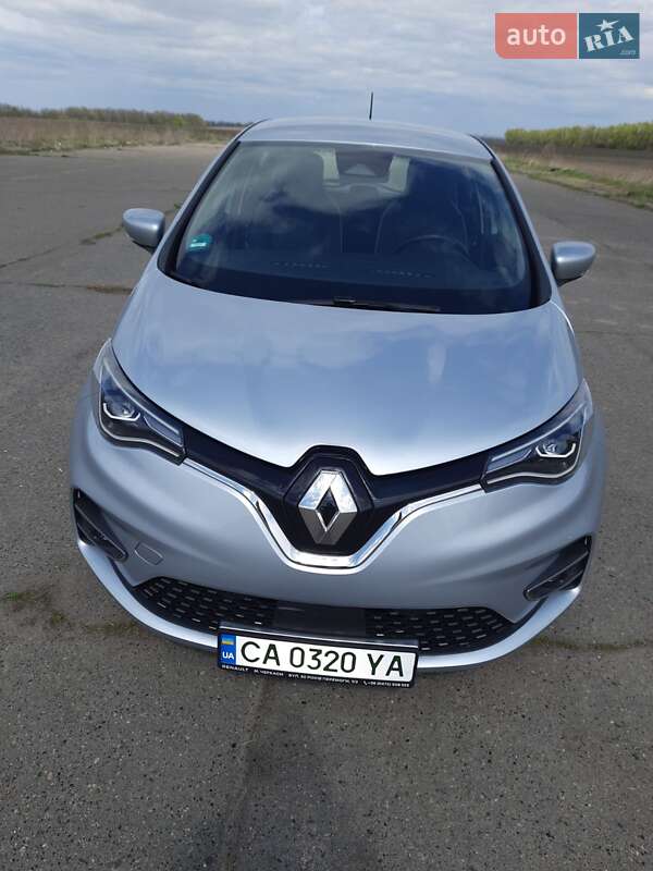 Хэтчбек Renault Zoe 2022 в 