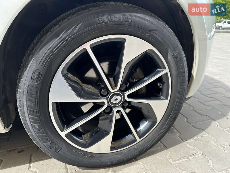 Хетчбек Renault Zoe 2017 в Луцьку