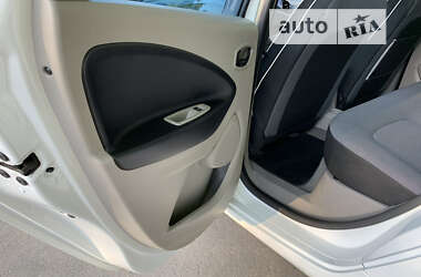 Хэтчбек Renault Zoe 2013 в Черновцах