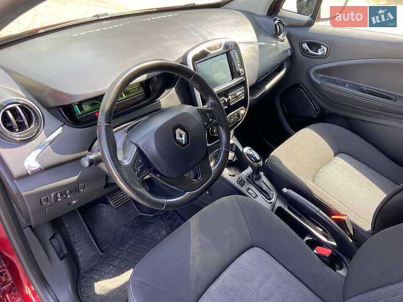 Хэтчбек Renault Zoe 2019 в Дубно