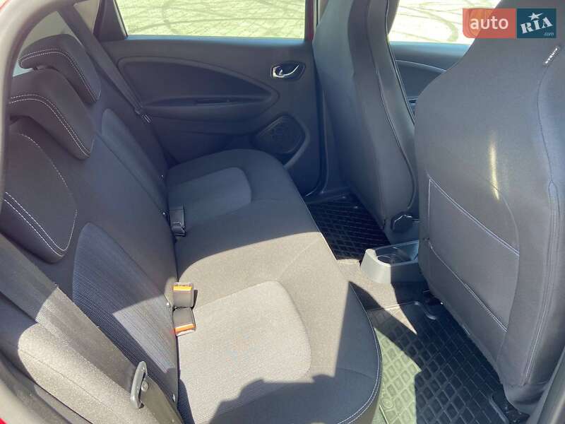 Хэтчбек Renault Zoe 2019 в Дубно