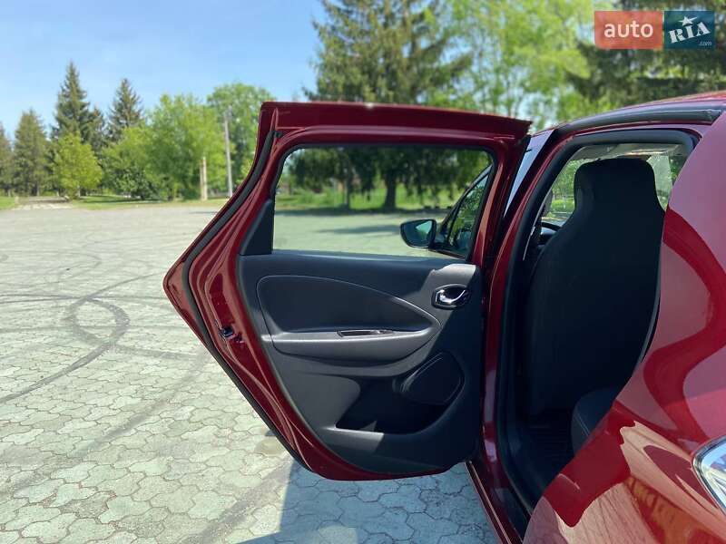 Хэтчбек Renault Zoe 2019 в Дубно