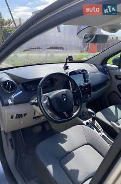 Хэтчбек Renault Zoe 2014 в 