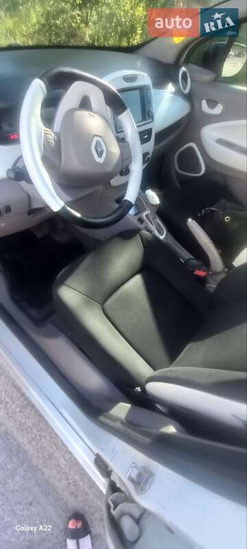 Хетчбек Renault Zoe 2015 в Львові