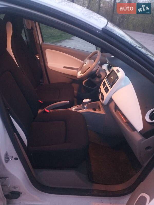 Хэтчбек Renault Zoe 2018 в Здолбунове фото 15 Хэтчбек Renault Zoe 2018 в Здолбунове