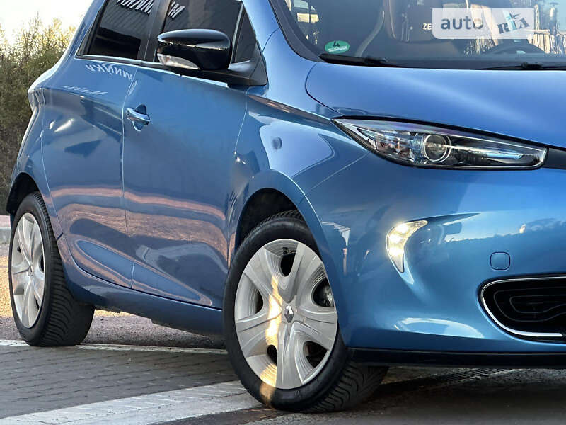 Хэтчбек Renault Zoe 2016 в Львове