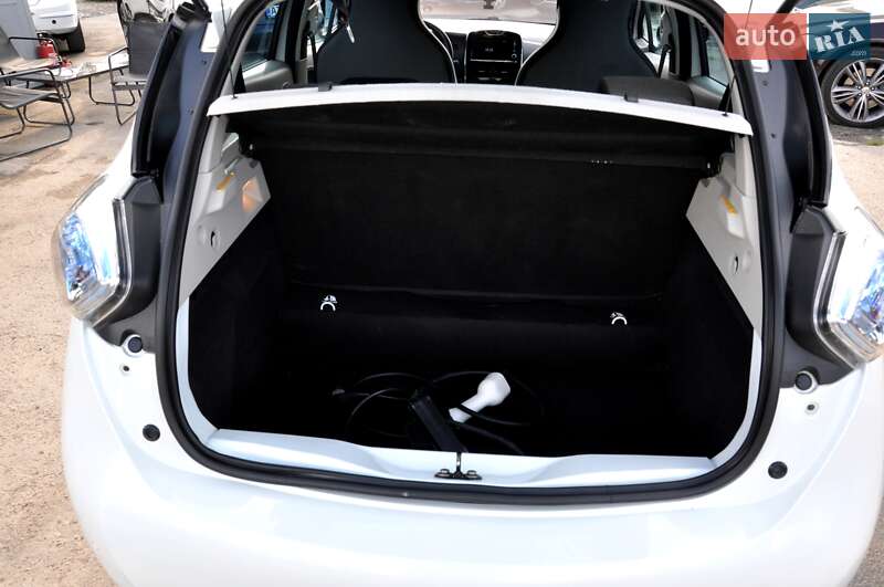 Хетчбек Renault Zoe 2015 в Львові