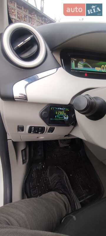 Хетчбек Renault Zoe 2015 в Нововолинську фото 14 Хетчбек Renault Zoe 2015 в Нововолинську