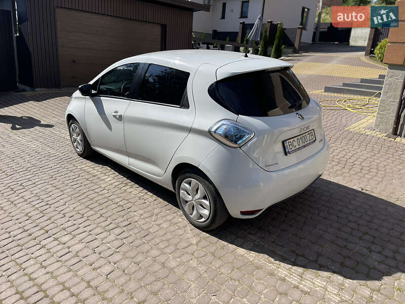 Хэтчбек Renault Zoe 2017 в Львове