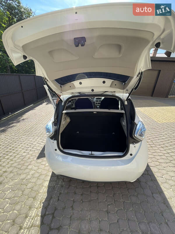 Хэтчбек Renault Zoe 2017 в Львове