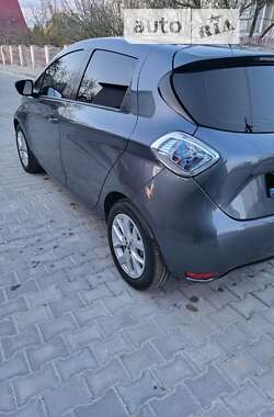 Хэтчбек Renault Zoe 2018 в 