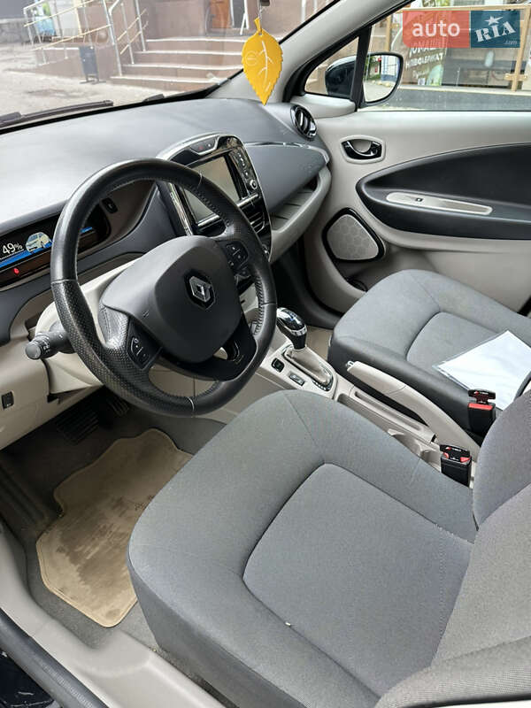 Хетчбек Renault Zoe 2016 в Чернівцях