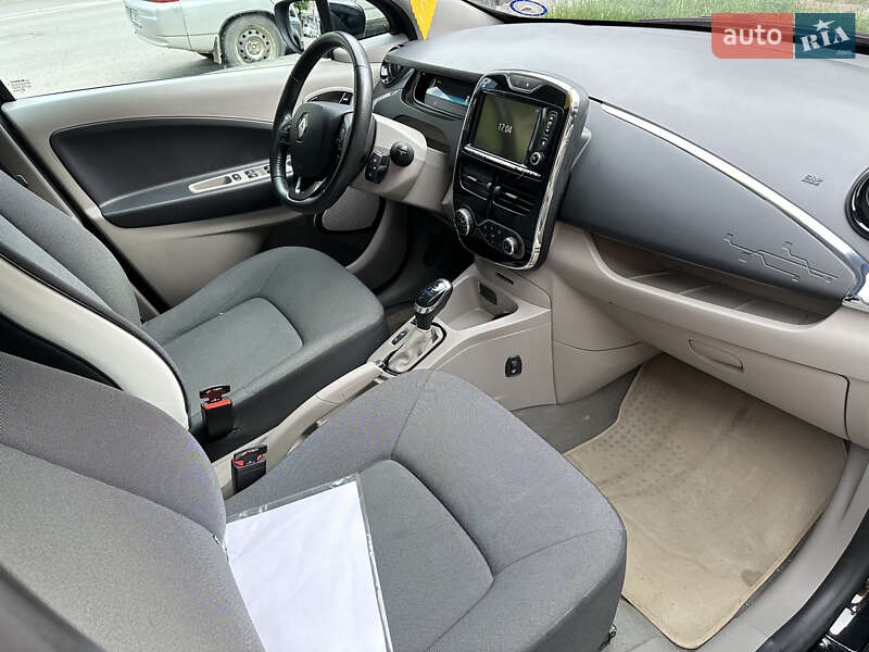 Хетчбек Renault Zoe 2016 в Чернівцях