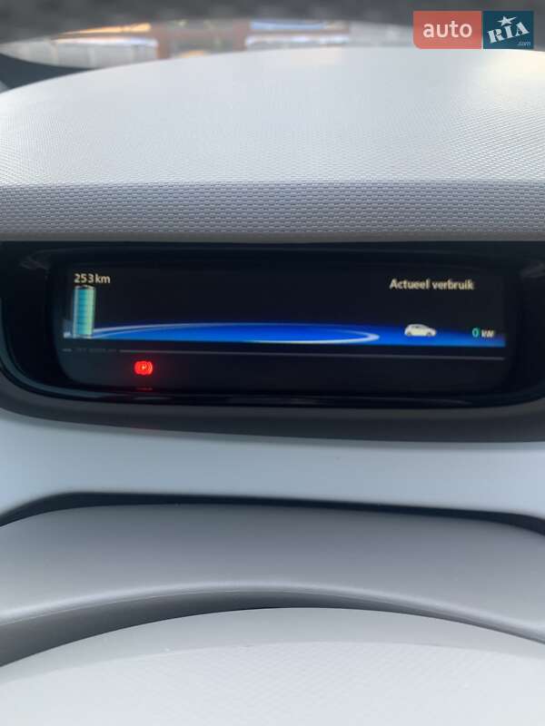 Хэтчбек Renault Zoe 2013 в Дубно