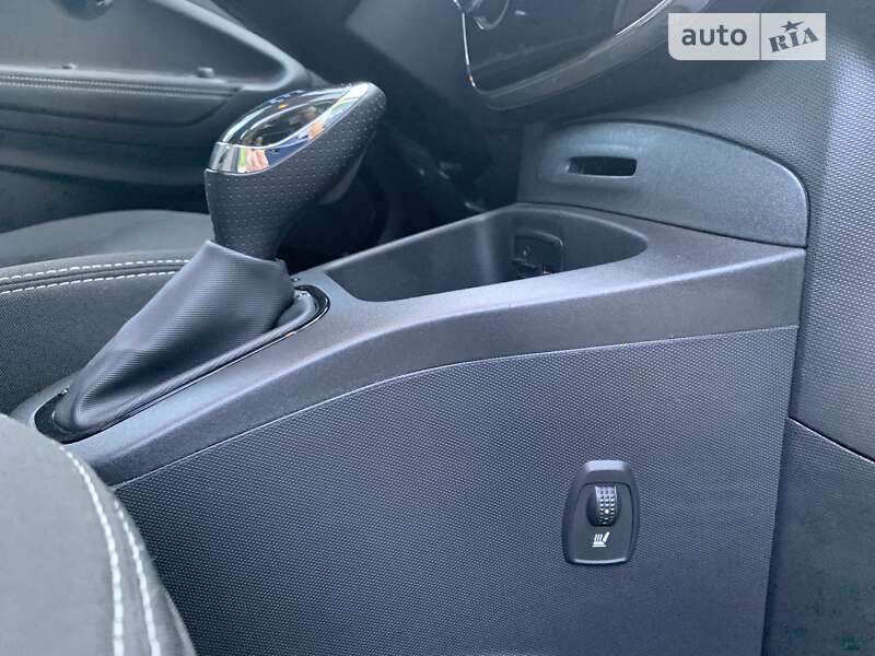 Хетчбек Renault Zoe 2018 в Львові