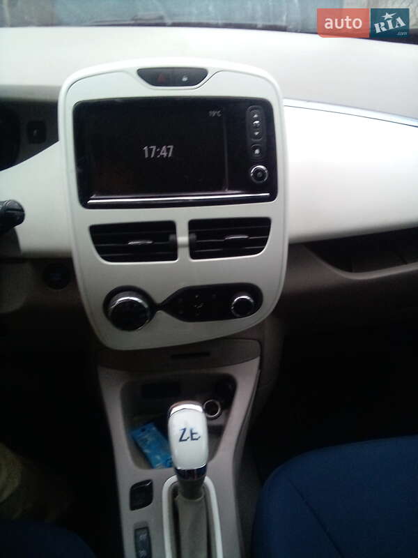Хэтчбек Renault Zoe 2014 в Львове