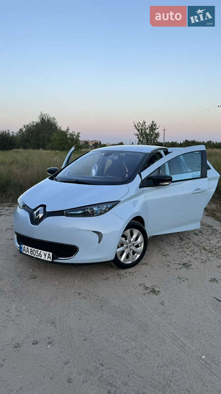 Хетчбек Renault Zoe 2015 в Києві