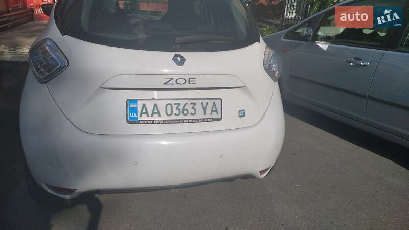 Хэтчбек Renault Zoe 2016 в Киеве
