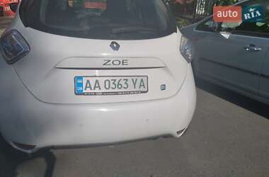 Хэтчбек Renault Zoe 2016 в 