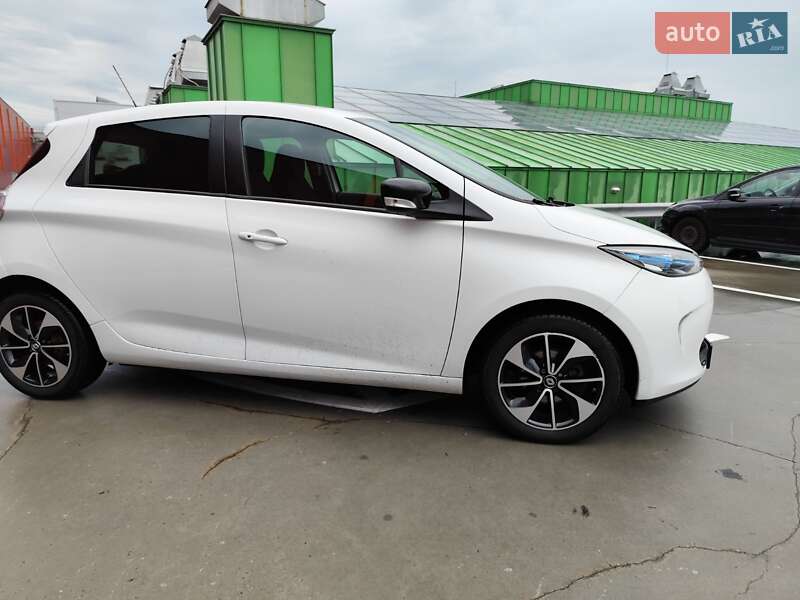 Хэтчбек Renault Zoe 2017 в Киеве