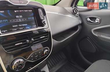 Хэтчбек Renault Zoe 2017 в 