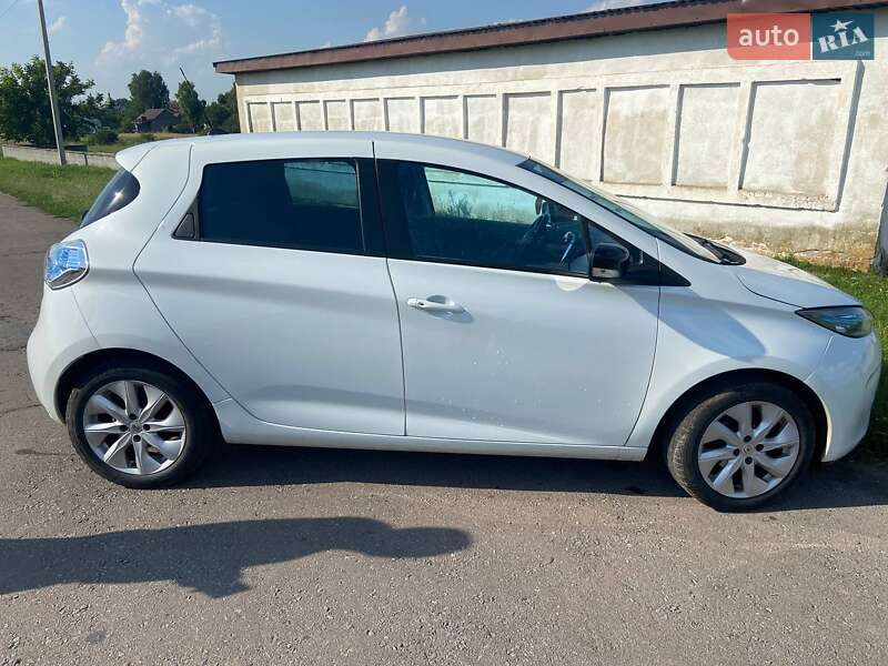 Хэтчбек Renault Zoe 2014 в Дубно