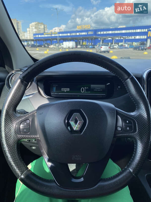 Хэтчбек Renault Zoe 2017 в Киеве фото 9 Хэтчбек Renault Zoe 2017 в Киеве
