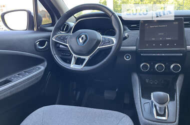 Хэтчбек Renault Zoe 2020 в 