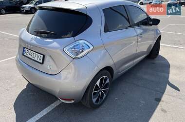 Хетчбек Renault Zoe 2015 в 
