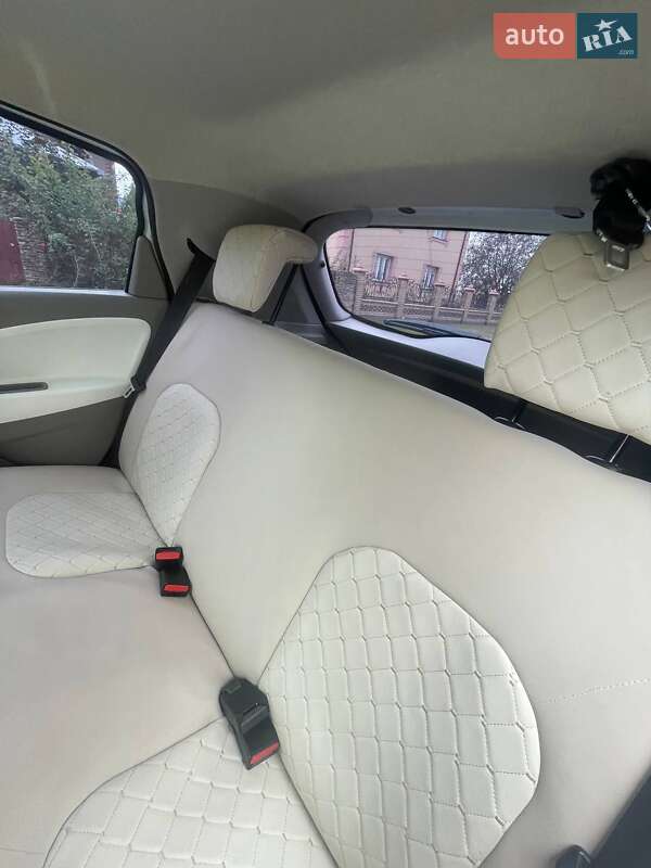 Хэтчбек Renault Zoe 2018 в Млинове фото 5 Хэтчбек Renault Zoe 2018 в Млинове