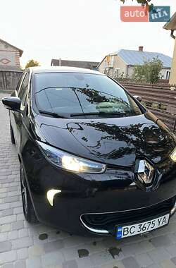 Хэтчбек Renault Zoe 2018 в 