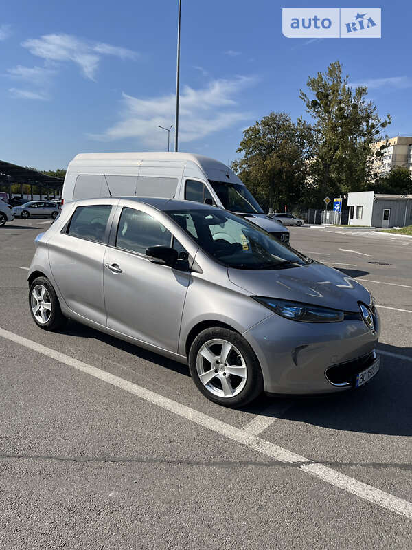 Хэтчбек Renault Zoe 2016 в Львове