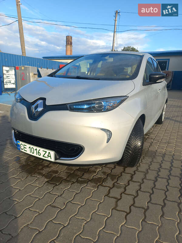 Хетчбек Renault Zoe 2016 в Чернівцях