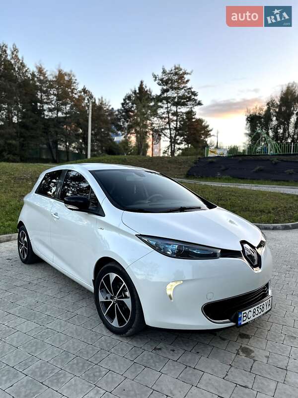 Хэтчбек Renault Zoe 2017 в Новояворовске фото 2 Хэтчбек Renault Zoe 2017 в Новояворовске