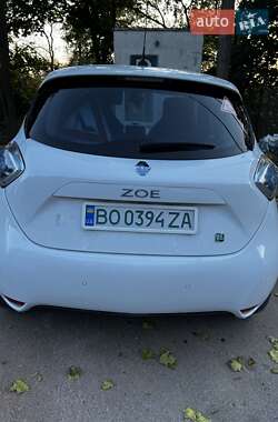 Хэтчбек Renault Zoe 2014 в 