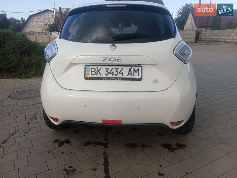 Хетчбек Renault Zoe 2015 в Острозі